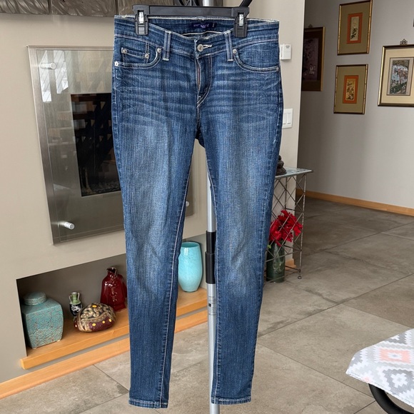 Levi's Denim - Levi's Skinny Jeans in Blue Wash 535 legging size Junior 5M or fits like a 4